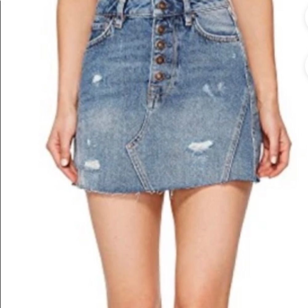 Free People - Distressed Raw Hem Denim A-Line Mini Skirt Indigo Blue Size: 25